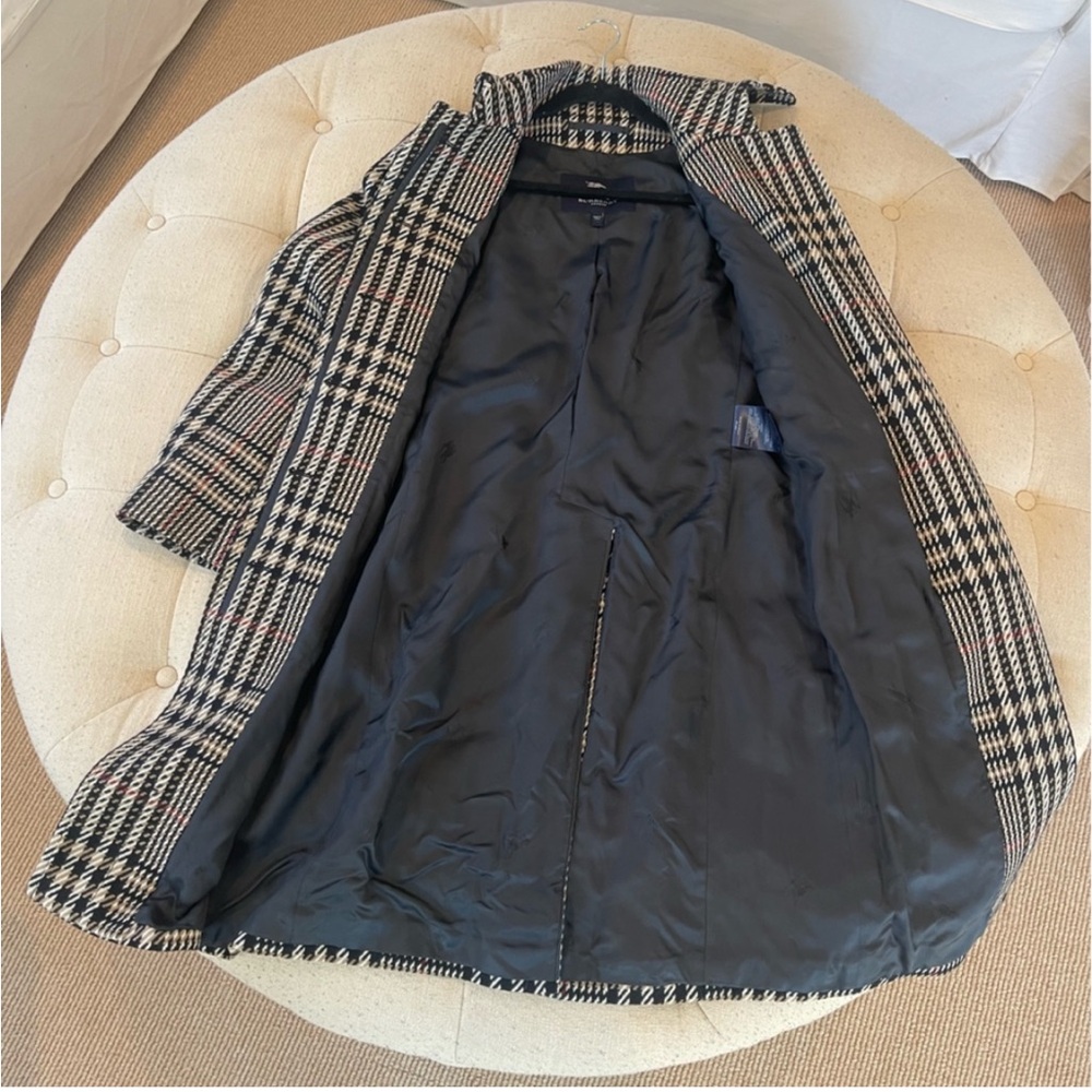 Burberry black and white plaid coat - Picture 6 of 9
